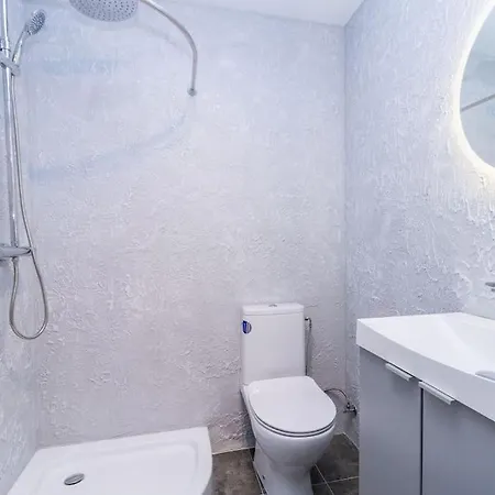 двух комнатная Апартаменты *